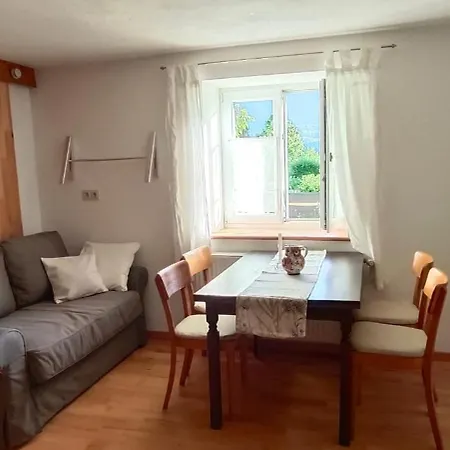 Apartmán Ferienwohnung Weissenstein