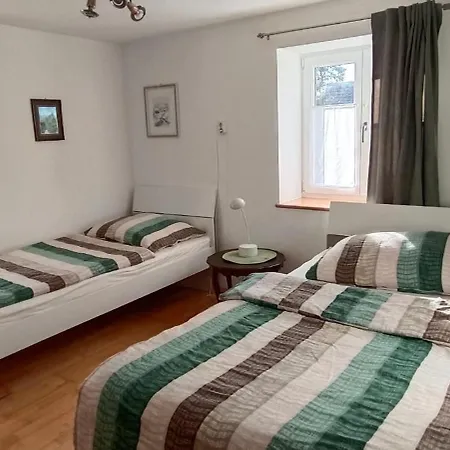 Ferienwohnung Weissenstein * Weissenstern
